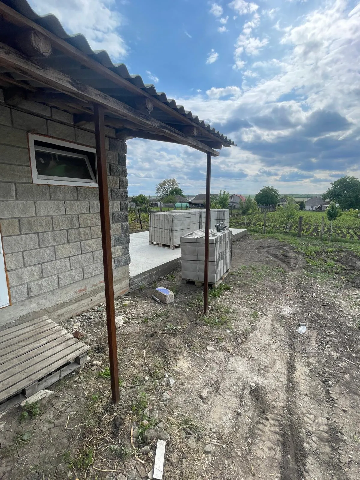 Casă de locuit — fundație și pereți din blocuri — 12